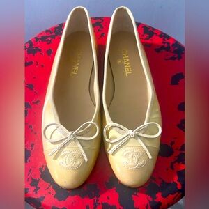 Gently used Chanel ballerina shoes gold and nude size 39